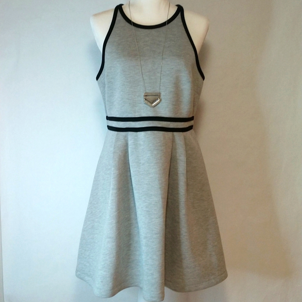 NWOT Mossimo sleeveless scuba dress. Size XL